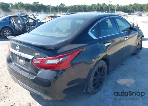 2017 Nissan Altima 2.5 Sr z USA, uszkodzony, nr VIN 1N4AL3AP1HC474323